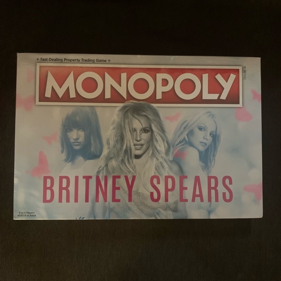 BRITNEY SPEARS BOARD GAME & BOOK - Picture 5 of 7